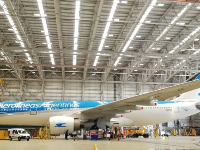 Almacen Hangar 5 de Aerolineas Argentinas